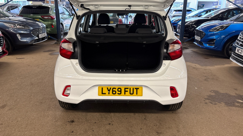 Hyundai i10 1.0 MPi SE Connect 5dr Petrol Hatchback